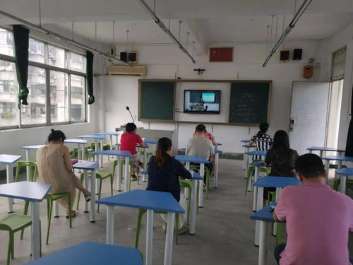 聆聽(tīng)三個(gè)課堂——教學(xué)服務(wù)落地有聲的教育咨詢(xún)實(shí)踐